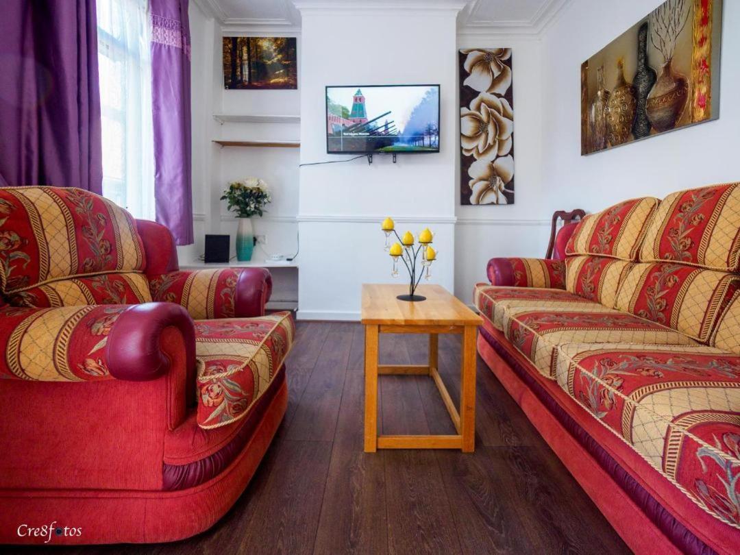 12 Cornwallis Lodge Family Room 2 Stoke-on-Trent Dış mekan fotoğraf